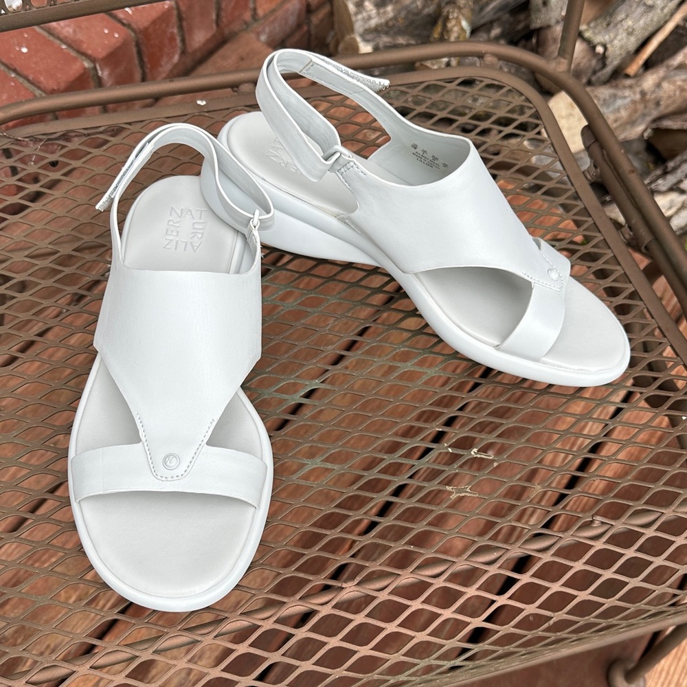 NIB Naturalizer Sandals adjustable Lillian Mist Grey 11 wide gorgeous slingbacks
